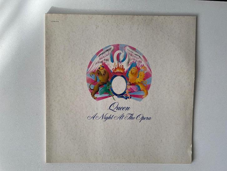 Queen - A Night at the Opera. LP, Cd's en Dvd's, Vinyl | Rock, Gebruikt, Poprock, 12 inch, Ophalen of Verzenden