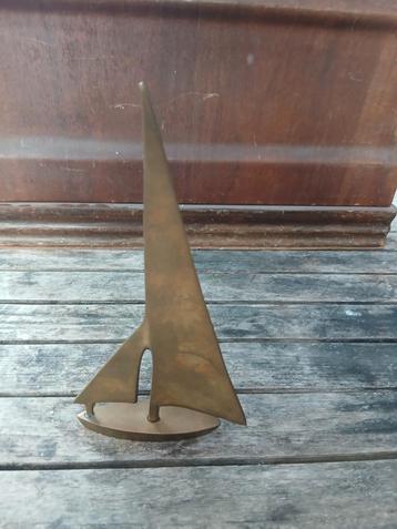 Bronzen Zeilboot Sculptuur - Vintage Decoratie beschikbaar voor biedingen