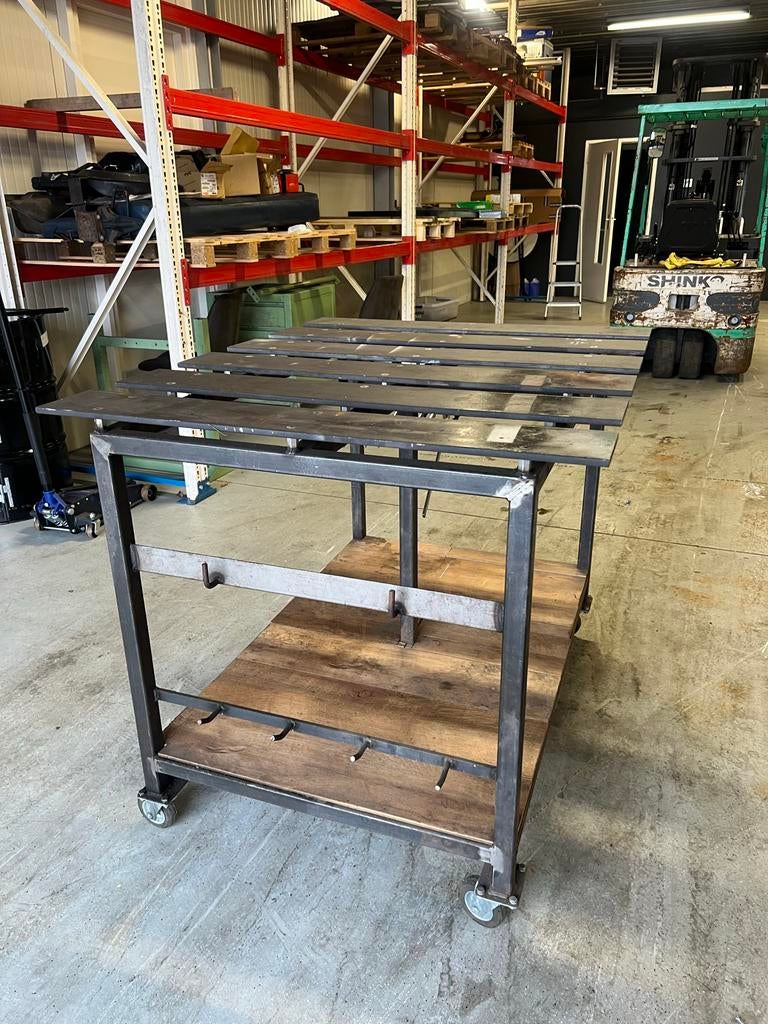 Degelijke las tafel met klemmen set - 125x100x98cm, Ophalen of Verzenden, Gebruikt, Minder dan 150 ampère, Elektroden