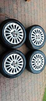Winterbanden Set - Fiat Punto - Stalen Velgen, Auto-onderdelen, Banden en Velgen, Ophalen, Gebruikt, 15 inch, Banden en Velgen
