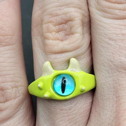 Groen Monster Ring, Sieraden, Tassen en Uiterlijk, Ringen, Nieuw, Dame of Heer, Groen, Overige materialen, Ophalen of Verzenden