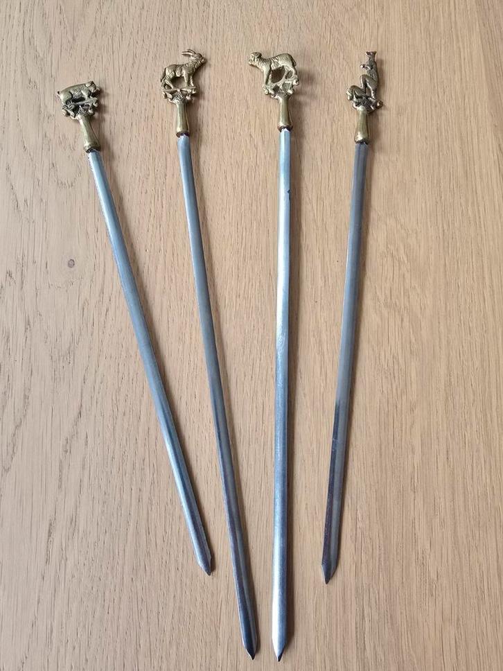 Set van 4 prachtige antieke spiezen met koperen dieren €20, Antiek en Kunst, Antiek | Koper en Brons, Koper, Ophalen of Verzenden