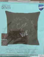 Vervaco kussen om te borduren, Ophalen of Verzenden, Nieuw, Handborduren, Borduurpakket