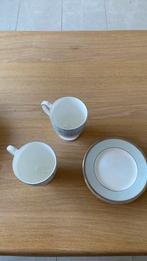 Wedgwood Lustreware blue fine bone china mok / taart bordje, Huis en Inrichting, Keuken | Servies, Ophalen of Verzenden, Zo goed als nieuw