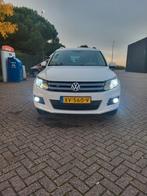 Volkswagen Tiguan 1.4 TSI 90KW BMT 2011 Wit, Auto's, Volkswagen, Voorwielaandrijving, 15 km/l, 4 cilinders, Wit