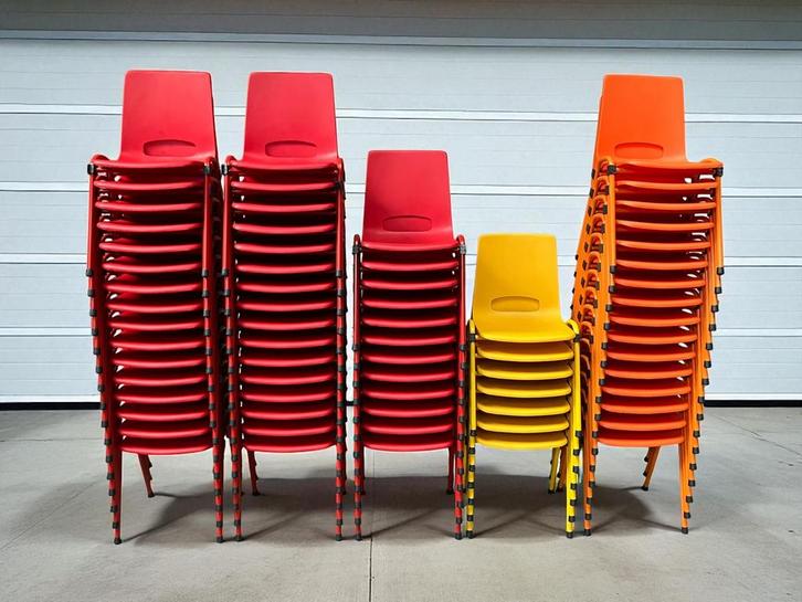 Stapelstoelen kantinestoelen schoolstoel kuipstoel zaalstoel, Huis en Inrichting, Stoelen, Nieuw, Vijf, Zes of meer stoelen, Kunststof