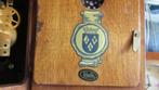 awu  klok brons en wuba klok  2x nederland, Ophalen of Verzenden, Gebruikt, Analoog, Staande klok