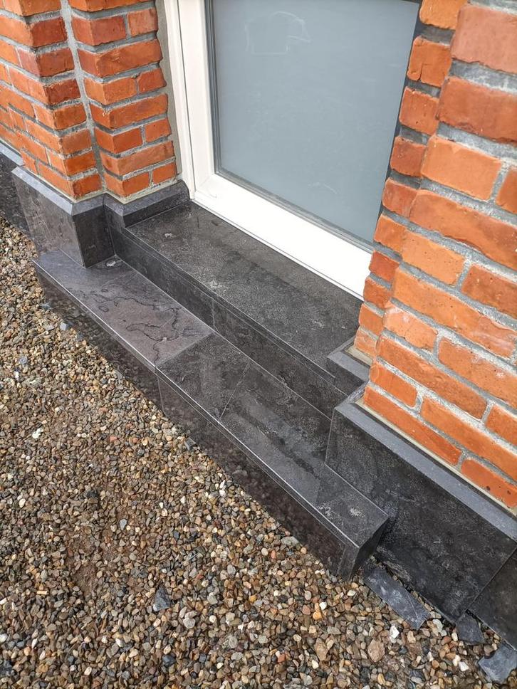 Dorpels en venstertabletten in blauwe steen, Doe-het-zelf en Verbouw, Plinten en Afwerking, Nieuw, Vensterbanken, Hardsteen, Ophalen