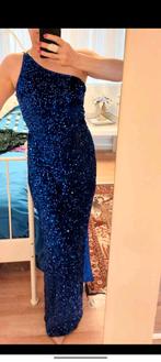 Glanzende blauwe one-shoulder galajurk, Kleding | Dames, Jurken, Maat 38/40 (M), Blauw, Ophalen of Verzenden, Zo goed als nieuw