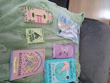 te koop tas met  wellness  spullen voor de sauna beschikbaar voor biedingen