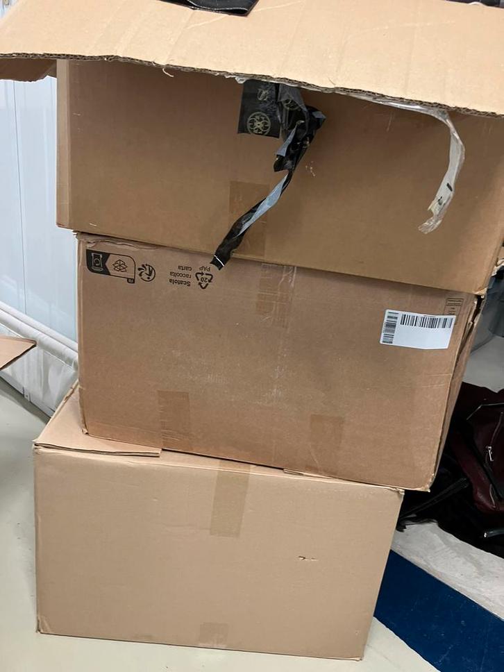 Grote partij dameskleding corel amsterdam + wearable stories, Kleding | Dames, Dames-kledingpakketten, Nieuw, Ophalen of Verzenden