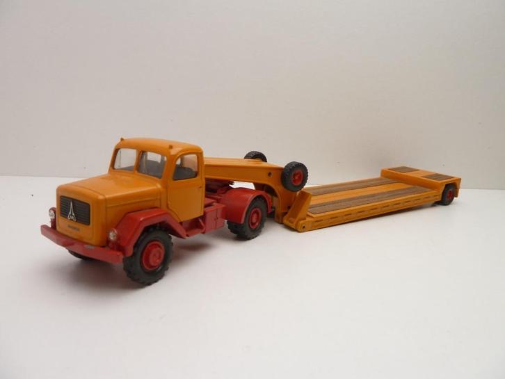 Magirus deutz  met dieplader  ''Conrad/Joal '', Hobby en Vrije tijd, Modelauto's | 1:50, Gebruikt, Bus of Vrachtwagen, Conrad