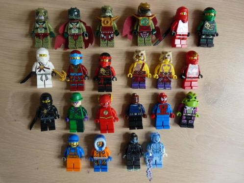 22 minifigs, minifiguren, Ninjago,City, Spiderman, Marvel  2, Kinderen en Baby's, Speelgoed | Duplo en Lego, Zo goed als nieuw