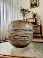 Handgeblazen vintage ronde vaas, Gebruikt, Wit, Ophalen of Verzenden, Glas