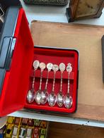 Lepeltjes doos met oude zilver ? Nedlloyd lepels, Antiek en Kunst, Antiek | Bestek, Ophalen of Verzenden