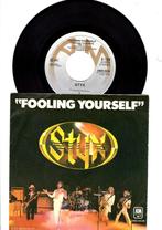 STYX   -  ''FOOLING YOURSELF''  //  THE GRAND FINALE   [7''], Verzenden, 1960 tot 1980, Gebruikt, Overige formaten