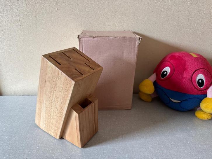 NIEUW in doos messenblok ( TUPPERWARE ) houten messen blok, Huis en Inrichting, Keuken | Tupperware, Nieuw, Overige typen, Ophalen of Verzenden