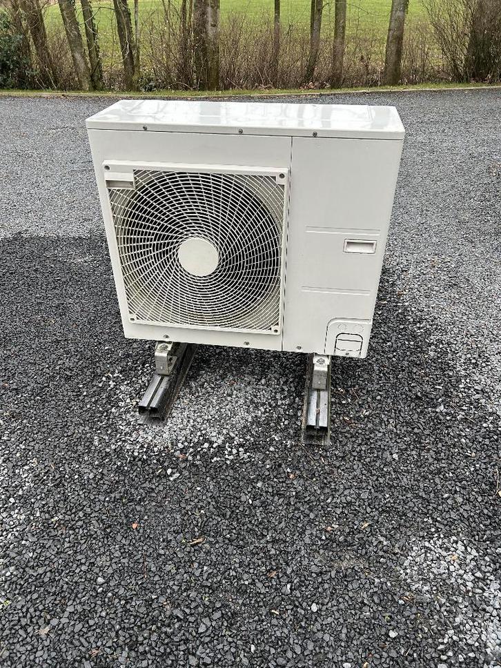 Nefit Enviline warmtepomp, Doe-het-zelf en Verbouw, Verwarming en Radiatoren, Gebruikt, Kachel, 80 cm of meer, 60 tot 150 cm, Ophalen