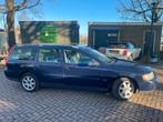 Volvo v70 2004 Blauw 280000km, Auto's, 1800 kg, Blauw, 10 km/l, Stationwagon