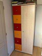 Kledingkast ,rood en oranje, Ophalen, Gebruikt, Modern vrolijk, Met hangruimte