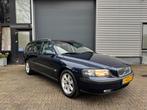 Zeer nette Volvo V70 2.4 5 cilinder / nieuwe distributieriem, Voorwielaandrijving, Blauw, Leder en Stof, V70