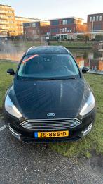 Ford Focus 1.0 Ecoboost 125pk 2015 ZwartNIEUWE DISTRIBUTIE, 125 pk, Zwart, Zwart, Handgeschakeld