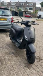 La Souris 2023, Ophalen, Zo goed als nieuw, Benzine, Overige merken