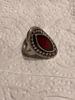 Mooie ring, Sieraden, Tassen en Uiterlijk, Ringen, Ophalen of Verzenden, Zo goed als nieuw, Overige materialen, Dame