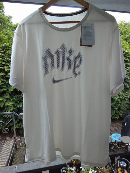Nike shirt running division maat XL., Kleding | Heren, Sportkleding, Nieuw, Wit, Ophalen of Verzenden