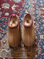 Ugg Tazzman II Pantoffels - Maat 38, Verzenden, Zo goed als nieuw, Bruin, Pantoffels of Sloffen