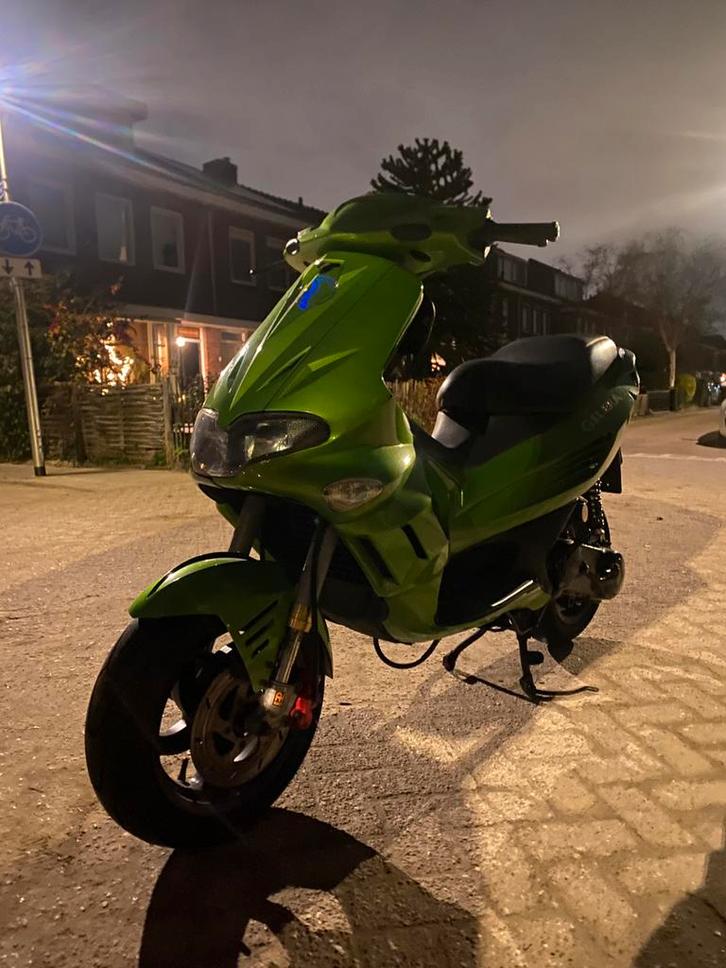 Gilera runner D.D. evt in onderdelen, Fietsen en Brommers, Scooters | Piaggio, Zo goed als nieuw, Overige modellen, Tweetakt, Ophalen of Verzenden