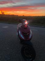 Piaggio zip 70cc 2014, Fietsen en Brommers, Scooters | Piaggio, Ophalen, Tweetakt, Maximaal 45 km/u, Zo goed als nieuw