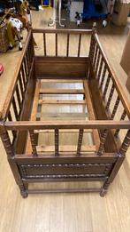 Antiek eiken kinder ledikand/bed, Ophalen of Verzenden, Zo goed als nieuw, Ledikant