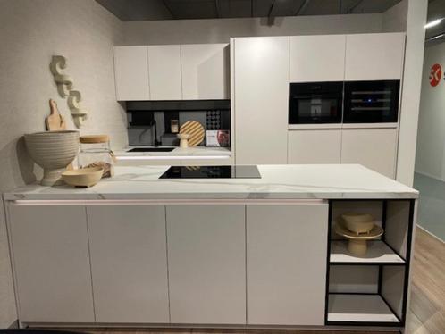 showroomkeukens tot 70% korting, Huis en Inrichting, Keuken | Complete keukens, Nieuw, Overige typen, Overige kleuren, Overige materialen