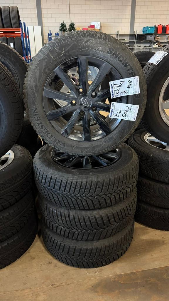 Kia Ceed Winterbanden van Vredestein met velgenset, Auto-onderdelen, Banden en Velgen, Banden en Velgen, Winterbanden, 15 inch