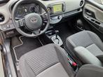 Toyota Yaris 1.5 Hybrid Dynamic Navigatie - Clima - Camera, Gebruikt, 4 cilinders, Met garantie (alle), Zwart