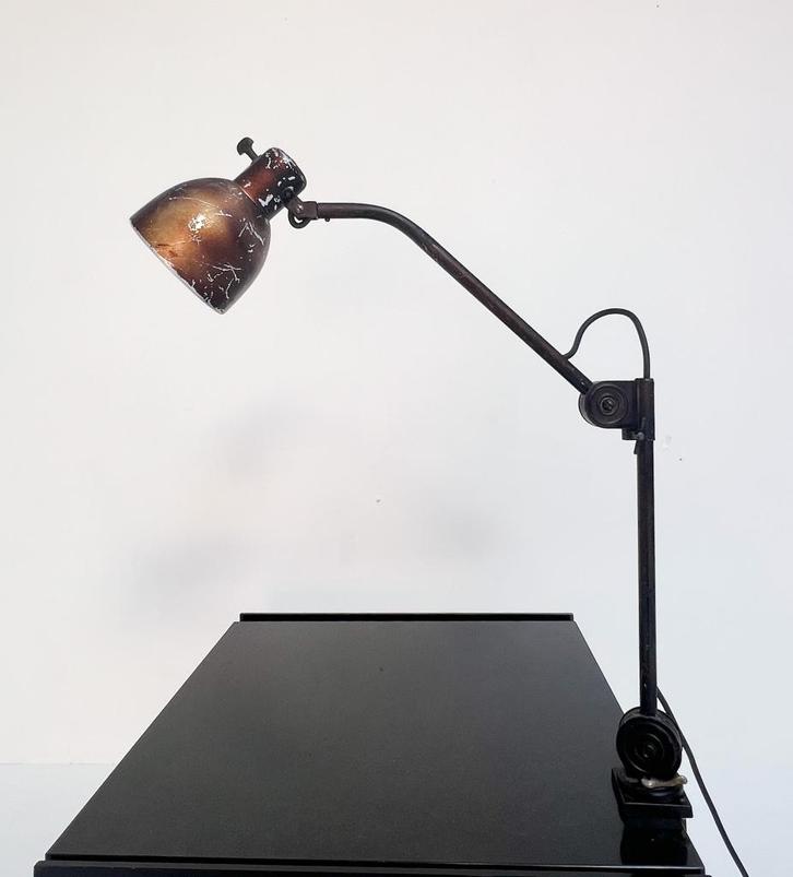 Industriële in hoogte te verstellen vintage klemlamp, Huis en Inrichting, Lampen | Tafellampen, Gebruikt, 75 cm of meer, Metaal