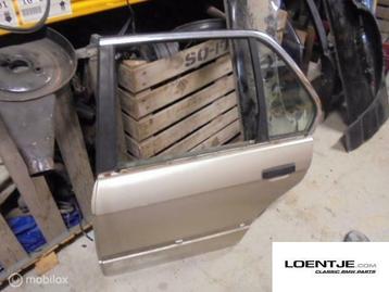 Achterdeur links bmw e30 sedan type 1 325i 320i 318i etc beschikbaar voor biedingen