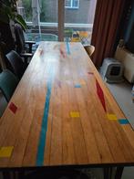 Op maat gemaakte eettafel van planken uit gymzalen, Huis en Inrichting, Tafels | Eettafels, Ophalen, Overige materialen, 200 cm of meer