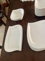 Compleet borden set, Huis en Inrichting, Keuken | Servies, Ophalen of Verzenden, Zo goed als nieuw, Overige stijlen, Bord(en)