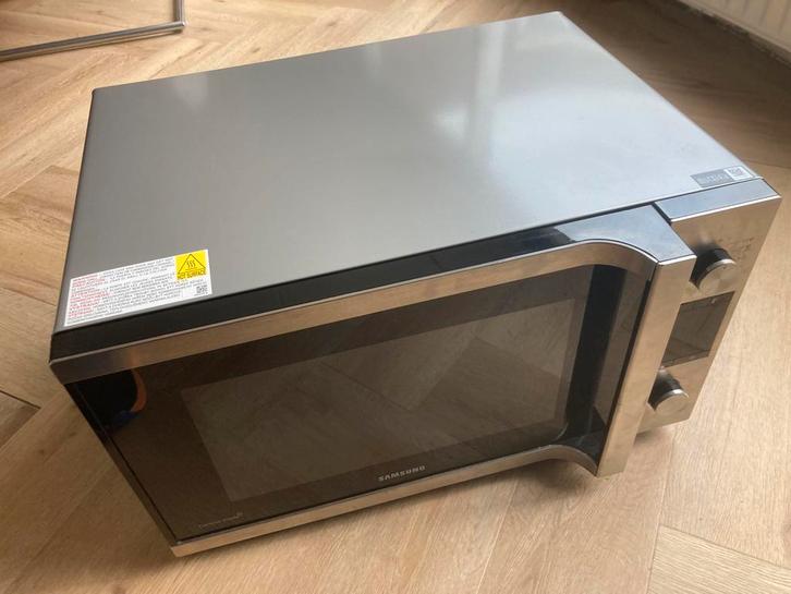 Vrijstaande Samsung combimagnetron, Witgoed en Apparatuur, Magnetrons, Gebruikt, Vrijstaand, Combimagnetron, Grill, Hete lucht
