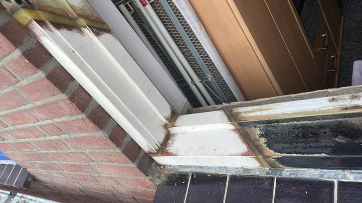 Houtrot reparaties en meubels, Diensten en Vakmensen, Timmerlieden en Meubelmakers, Deuren of Kozijnen, Meubels, Timmerwerk of Zaagwerk