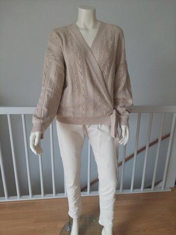 Broek beige velvet velours Maat 44 - 46 zo goed als nieuw beschikbaar voor biedingen