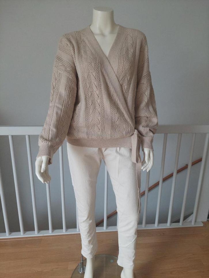 Broek beige velvet velours Maat 44 - 46 zo goed als nieuw, Kleding | Dames, Broeken en Pantalons, Zo goed als nieuw, Maat 46/48 (XL) of groter
