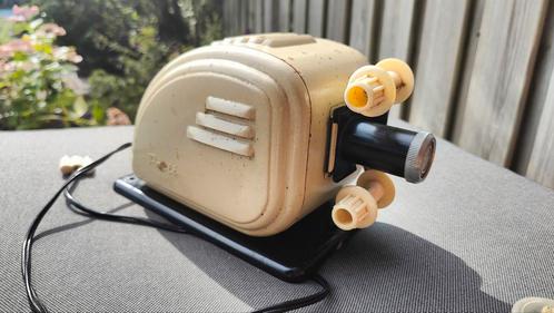 Vintage Proti projector + 13 filmrolletjes - toverlantaarn, Audio, Tv en Foto, Diaprojectors, Gebruikt, Ophalen of Verzenden