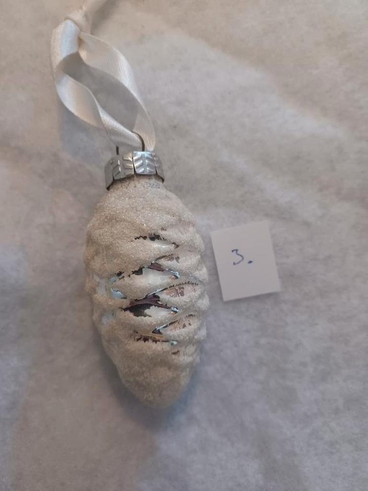 Kerstbal ornament (3) dennenappel, Diversen, Kerst, Gebruikt, Ophalen