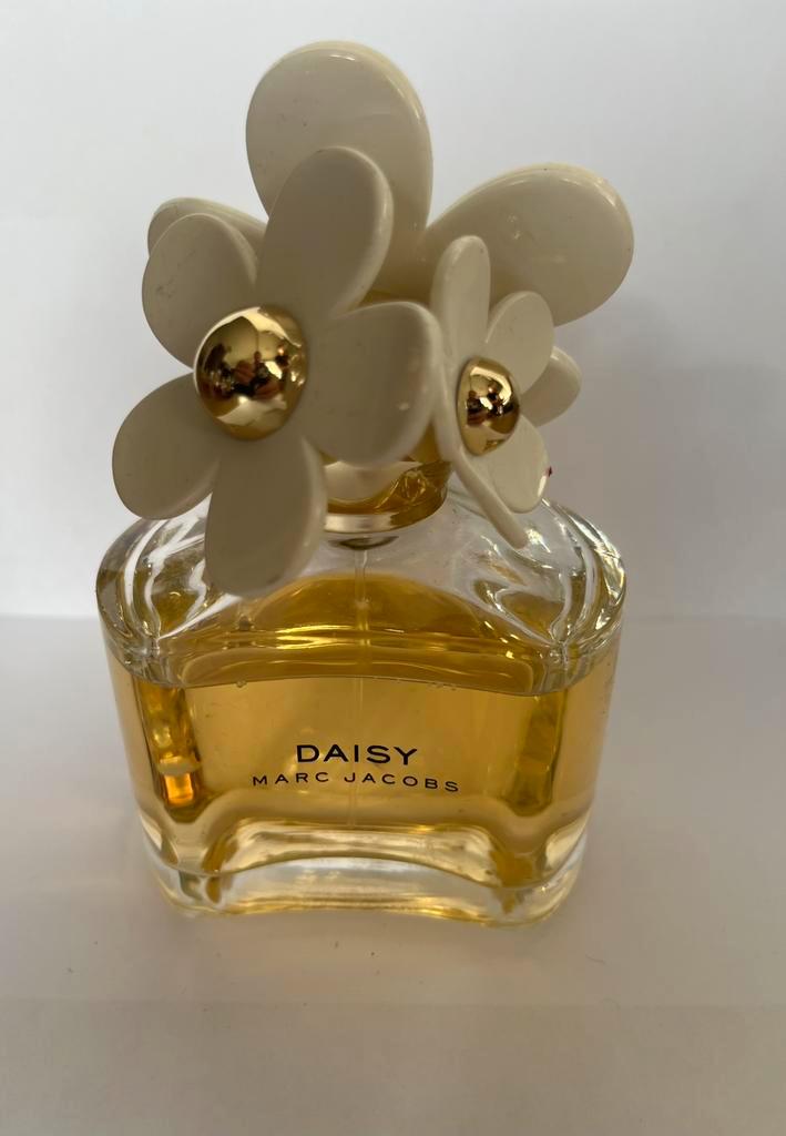 Marc Jacobs Daisy 100 ml, Verzamelen, Parfumverzamelingen, Zo goed als nieuw, Parfumfles, Ophalen of Verzenden