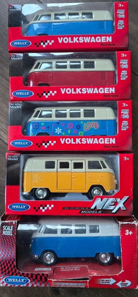 Volkswagen T1 bus set van 5 stuks nieuw, Hobby en Vrije tijd, Modelauto's | 1:43, Overige merken, Auto, Nieuw, Ophalen of Verzenden