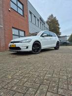Volkswagen e-golf 136pk 18inch stoelvw warmtep digidash, Auto's, Volkswagen, Zwart, Wit, Elektrisch, Geïmporteerd