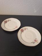 2 borden met bloemenmotief, Antiek en Kunst, Antiek | Servies los, Ophalen of Verzenden